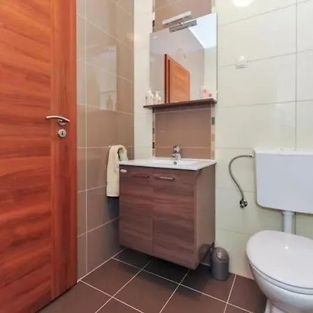 Studio Fur 4 Personen Ca 45 Qm In Srima, Dalmatien Norddalmatien - B60482 스리마